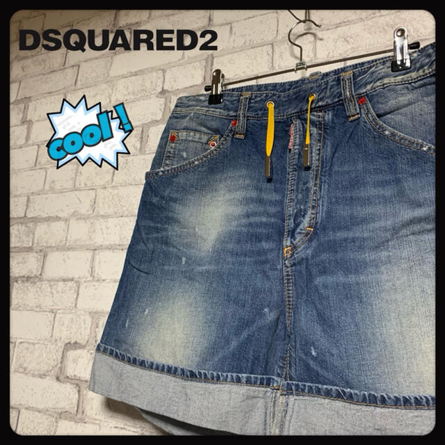 DSQUARED2(ディースクエアード)の【レア】DSQUARED2 ディースクエアード2/ショートデニム　ダメージ加工 レディースのパンツ(ショートパンツ)の商品写真