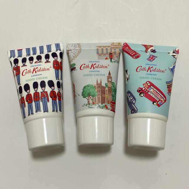 Cath Kidston(キャスキッドソン)の[ミミニーさん専用]キャスキッドソン　ハンドクリーム　30ml 3本セット コスメ/美容のボディケア(ハンドクリーム)の商品写真