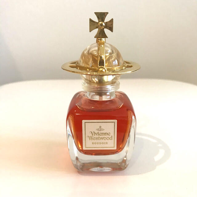 Vivienne Westwood(ヴィヴィアンウエストウッド)のヴィヴィアン ウエストウッド 香水 ブドワール ３０ml コスメ/美容の香水(香水(女性用))の商品写真