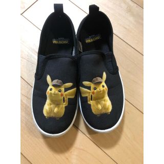 エイチアンドエム(H&M)のH&M ピカチュウ　スニーカー(スニーカー)