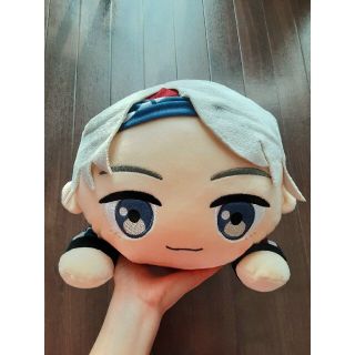 BTS TinyTAN　メガジャンボ寝そべりぬいぐるみ　V　テテ(アイドルグッズ)