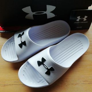 アンダーアーマー(UNDER ARMOUR)の新品　アンダーアーマー　メンズ　サンダル　白(サンダル)