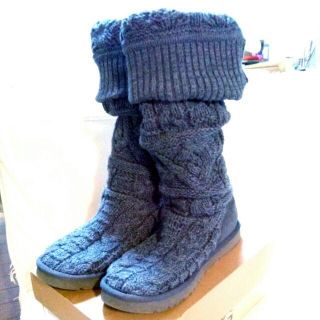 アグ(UGG)のUGG ケーブルニットブーツ(ブーツ)