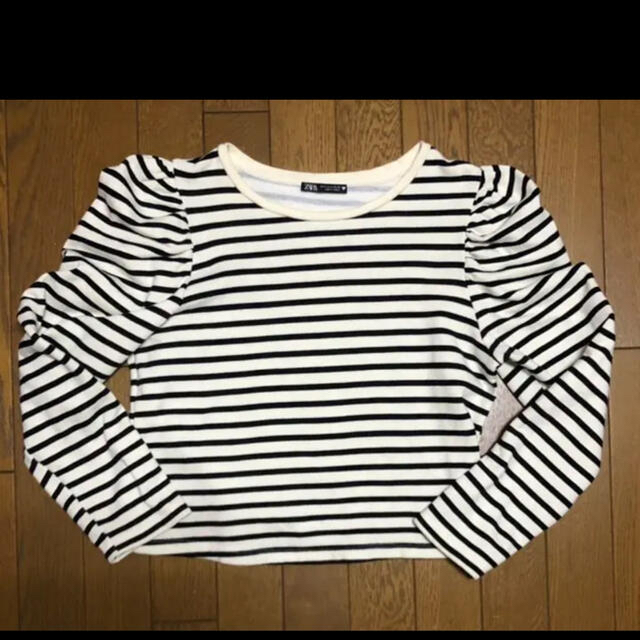 ZARA(ザラ)のZARA ボーダーパフ レディースのトップス(Tシャツ(長袖/七分))の商品写真