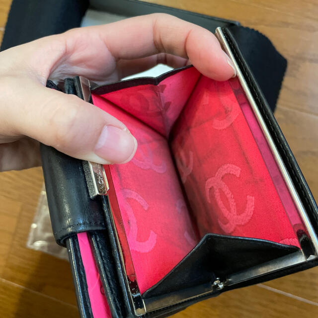 CHANEL(シャネル)のCHANEL 二つ折り財布　正規品 レディースのファッション小物(財布)の商品写真