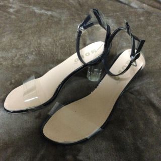 ザラ(ZARA)のトレンド♪クリアヒールサンダル　PVC(サンダル)