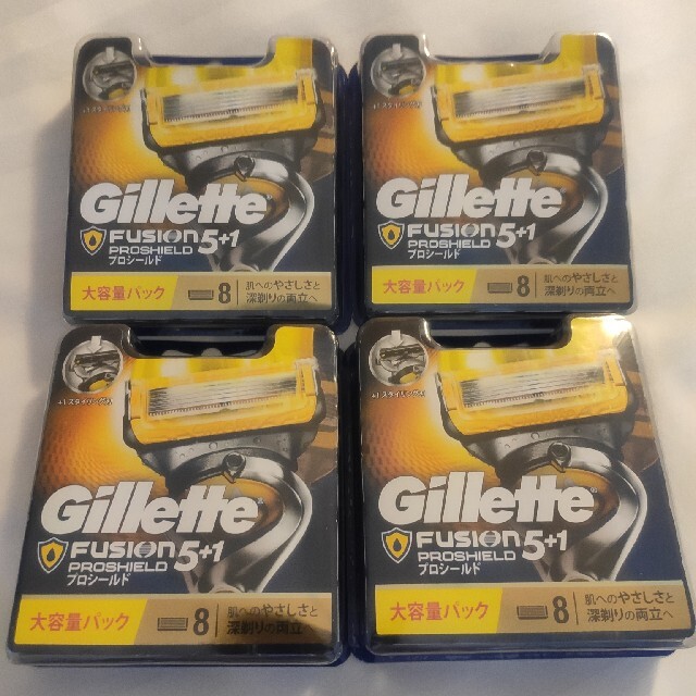 得セット○ジレット フュージョン プロシールド○替刃8コ入×4箱 計32個 ... 新品セット●ジレット スキンガード 敏感肌●替刃8コ入×4箱 計32個