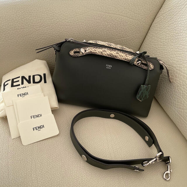 FENDI(フェンディ)の美品です☺️フェンディ　バイザウェイ　2way ハンドバッグ　パイソン×レザー レディースのバッグ(ハンドバッグ)の商品写真