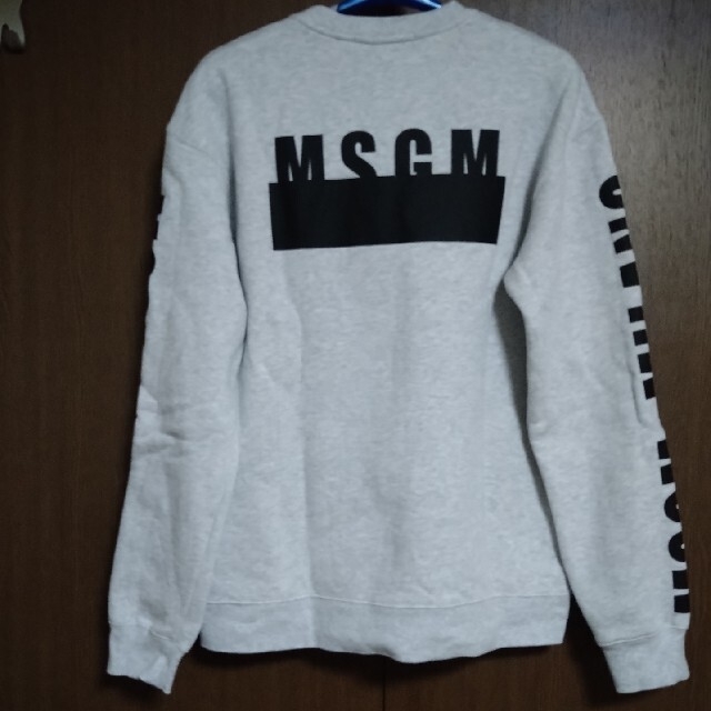 MSGM(エムエスジイエム)のMSGM　エムエスジーエム☆トレーナー　レディース　オーバーサイズ レディースのトップス(トレーナー/スウェット)の商品写真