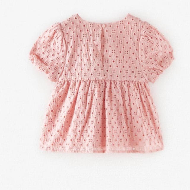 ZARA KIDS(ザラキッズ)のZara kids刺繍入りブラウス★サイズ86 キッズ/ベビー/マタニティのベビー服(~85cm)(シャツ/カットソー)の商品写真