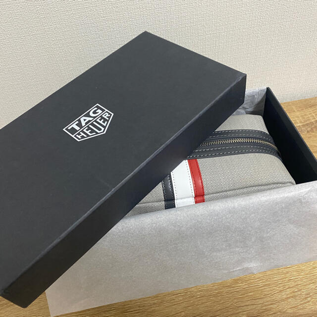 新品・未使用　TAG HEUER(タグ・ホイヤー)セカンドバッグ(クラッチバッグ