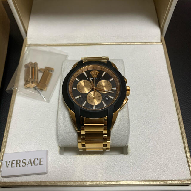 VERSACE ヴェルサーチ 腕時計 正規品 本物　メンズ ゴールド 箱付