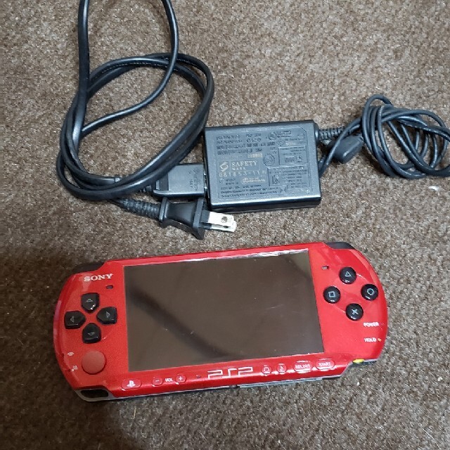 PlayStation Portable(プレイステーションポータブル)のPSP　ジャンク品 エンタメ/ホビーのゲームソフト/ゲーム機本体(携帯用ゲーム機本体)の商品写真