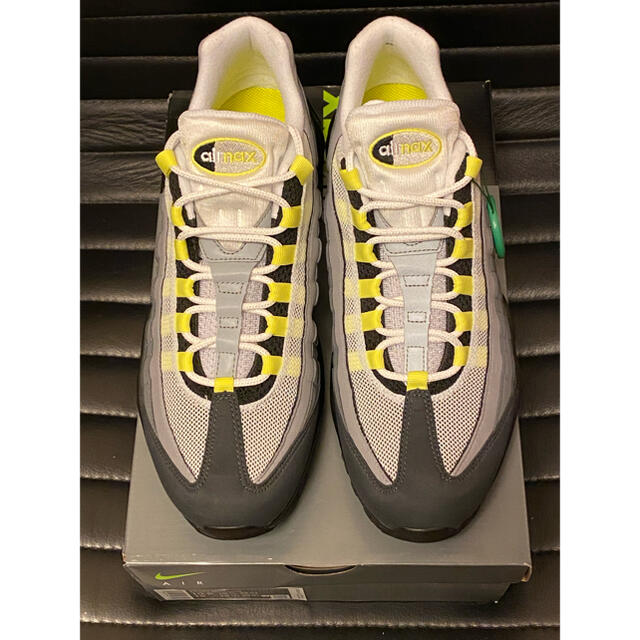 NIKE(ナイキ)のNIKE AIR MAX95 イエローグラデ 2020 新品 28.5cm メンズの靴/シューズ(スニーカー)の商品写真