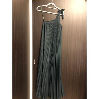 ビーシービージーマックスアズリア(BCBGMAXAZRIA)のワンショル　BCBG ドレス　美品　ロングワンピース(ロングドレス)