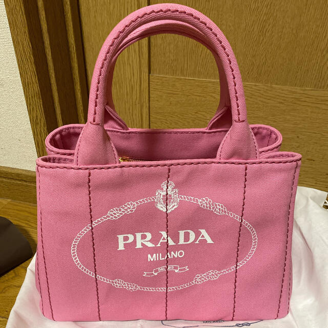 PRADA - ガナパ　新品　ピンク
