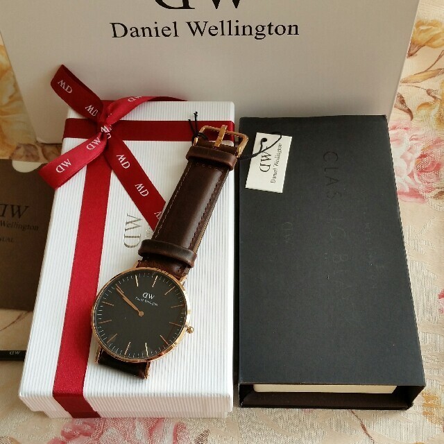 Daniel Wellington クリスマスプレゼントに ダークブラウン36mm ダニエルウェリントンの通販 By リエ S Shop ダニエルウェリントンならラクマ Daniel Wellington クリスマスプレゼントに ダークブラウン36mm ダニエルウェリントンの通販 By リエ S Shop ダニエルウェリントンならラクマ