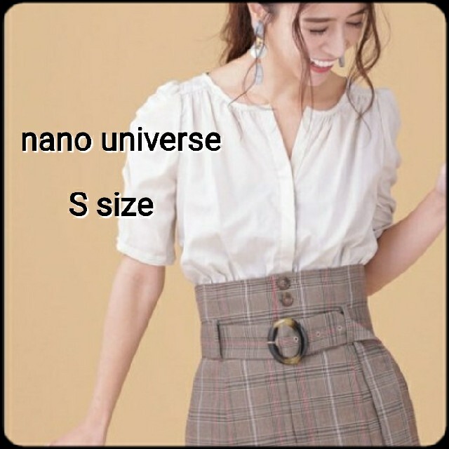 nano・universe(ナノユニバース)の☆nano universe　半袖カットソー　オフホワイト　ブラウス　白　S レディースのトップス(シャツ/ブラウス(半袖/袖なし))の商品写真