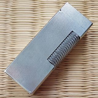 ダンヒル(Dunhill)のダンヒル ライター(シルバー色)(タバコグッズ)