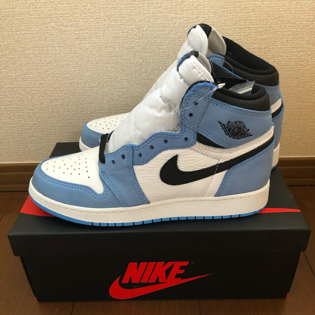 NIKE(ナイキ)のNIKE AIRJORDAN 1 “UNIVERSITY BLUE”24.5cm メンズの靴/シューズ(スニーカー)の商品写真