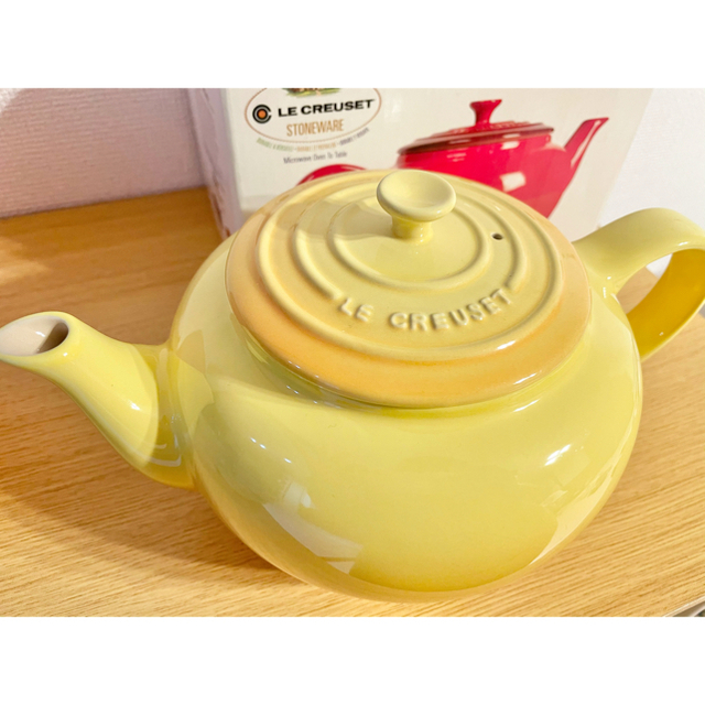 LE CREUSET(ルクルーゼ)の新品☆希少特大クラシックティーポット　ルクルーゼ インテリア/住まい/日用品のキッチン/食器(食器)の商品写真