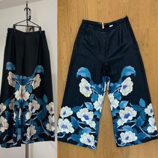 ザラ(ZARA)の3/14終了！【ZARA WOMAN】細見え和柄ワイドパンツ　セミフレアパンツ(キュロット)