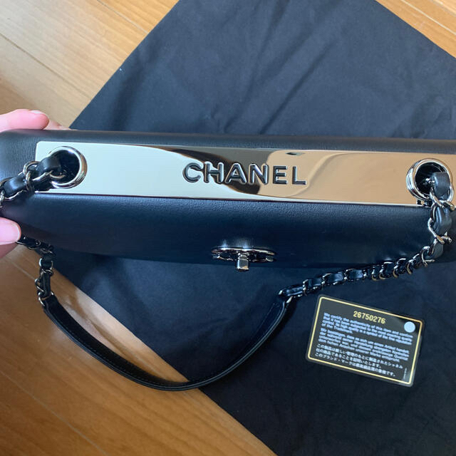 CHANEL(シャネル)のシャネル　ショルダーバッグ　プレート レディースのバッグ(ショルダーバッグ)の商品写真