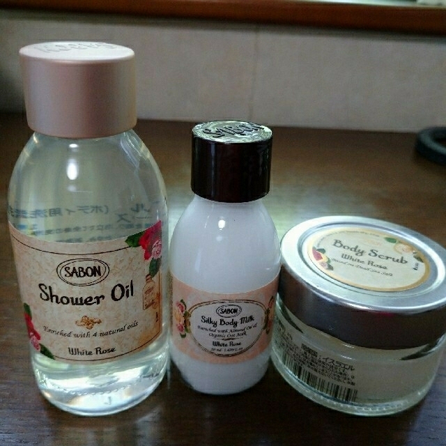 SABON White Rose Bouquet 1