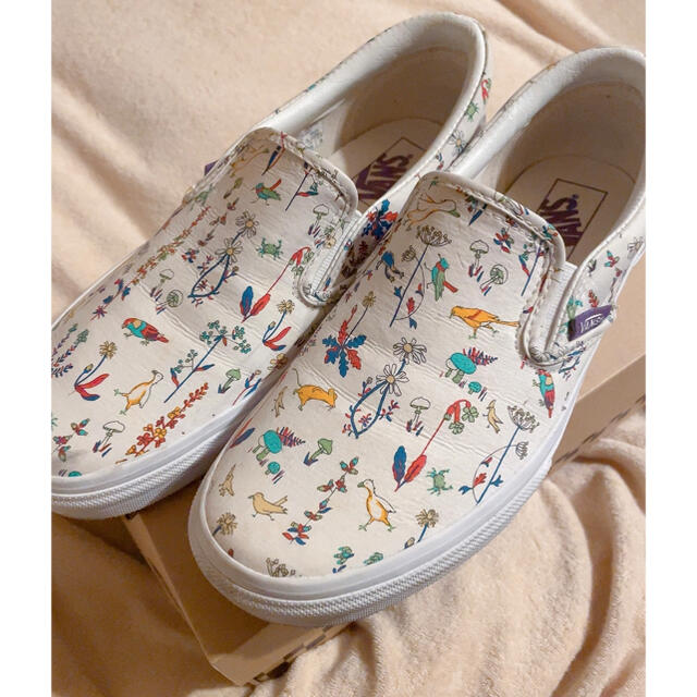 VANS(ヴァンズ)の1日限定お値下げ⭐︎ VANS スリッポン LEBERTY2 レディースの靴/シューズ(スリッポン/モカシン)の商品写真