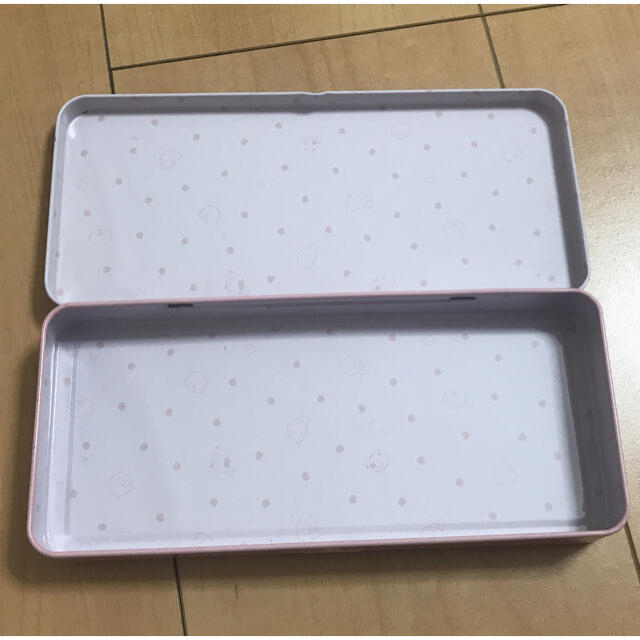 すみっコぐらし缶ケース エンタメ/ホビーのおもちゃ/ぬいぐるみ(キャラクターグッズ)の商品写真