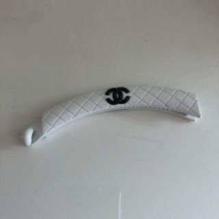 CHANEL(バレッタ/ヘアクリップ)のフリマアイテム一覧 CHANEL(バレッタ/ヘアクリップ)のフリマアイテム一覧