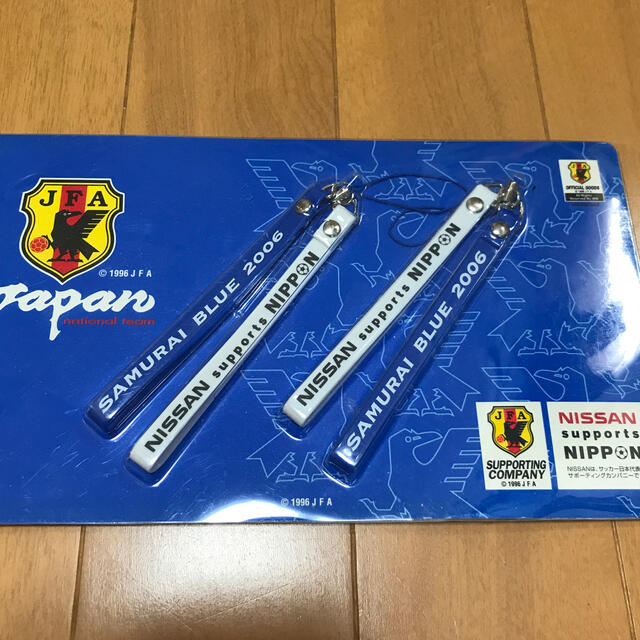 JFA SAMURAI BLUE 2006 ストラップ スポーツ/アウトドアのサッカー/フットサル(記念品/関連グッズ)の商品写真