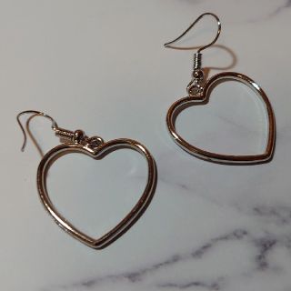 ビブジョー(VIBGYOR)の【ピアス】ハート ピアス シルバー(ピアス)