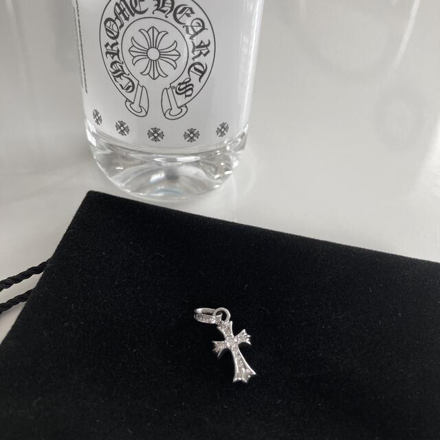 Chrome Hearts(クロムハーツ)のクロムハーツ18K WGベビーファットクロスパヴェダイヤ レディースのアクセサリー(ネックレス)の商品写真