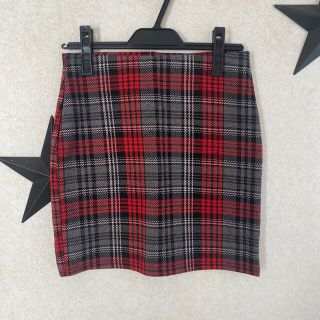 フォーエバートゥエンティーワン(FOREVER 21)の新品 チェックミニスカート グレー✖️レッド(ミニスカート)