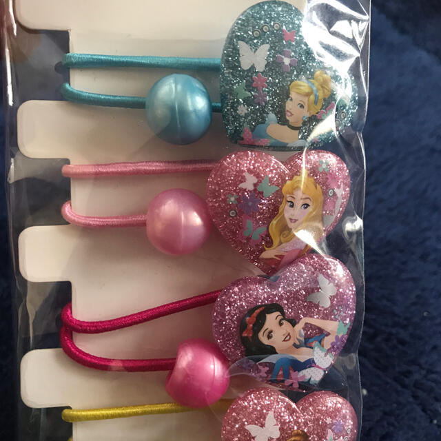 Disney(ディズニー)の☆新品☆ ディズニープリンセス 　ヘアゴムセット ハンドメイドのキッズ/ベビー(ファッション雑貨)の商品写真