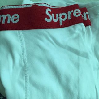 シュプリーム(Supreme)のsupreme パンツ 白(ボクサーパンツ)