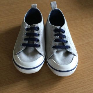 オールドネイビー(Old Navy)のOLD NAVY⭐️ベビーシューズ👟👬(スニーカー)