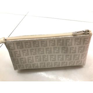 フェンディ(FENDI)のxp4morf様　FENDI ポーチ　小物入れ(ポーチ)