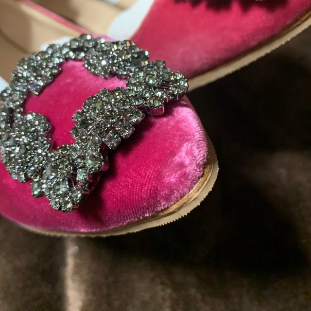 MANOLO BLAHNIK(マノロブラニク)のマノロブラニク パンプス レディースの靴/シューズ(ハイヒール/パンプス)の商品写真