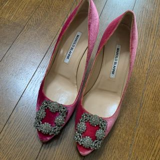 マノロブラニク(MANOLO BLAHNIK)のマノロブラニク パンプス(ハイヒール/パンプス)