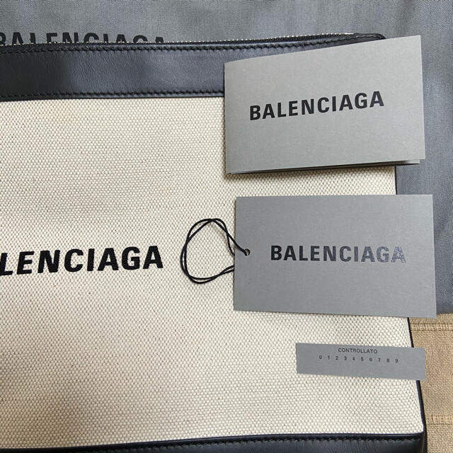 BALENCIAGA クラッチバッグ Navy Clip M | www.thestyledhouse.com.au