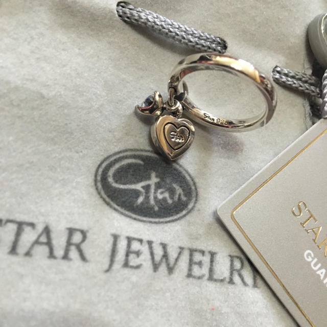 STAR JEWELRY(スタージュエリー)の美品♡STAR JEWELRY♡ハートチャームリング レディースのアクセサリー(リング(指輪))の商品写真