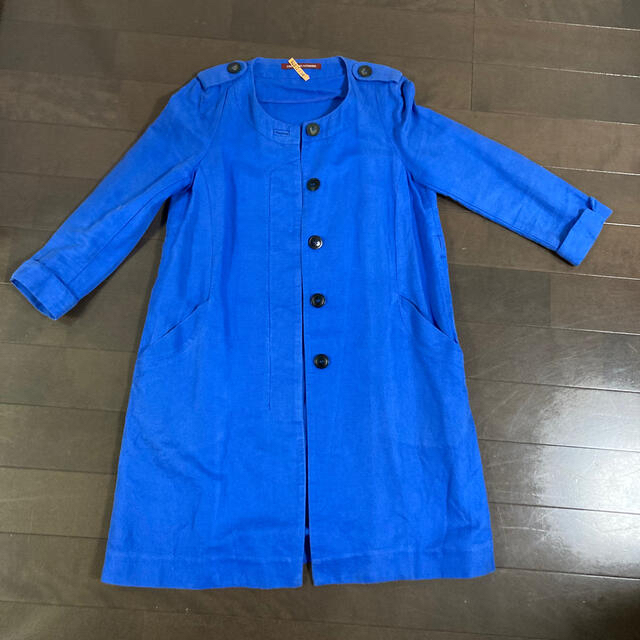 Comptoir des cotonniers(コントワーデコトニエ)の鮮やかブルーのスプリングコート レディースのジャケット/アウター(スプリングコート)の商品写真