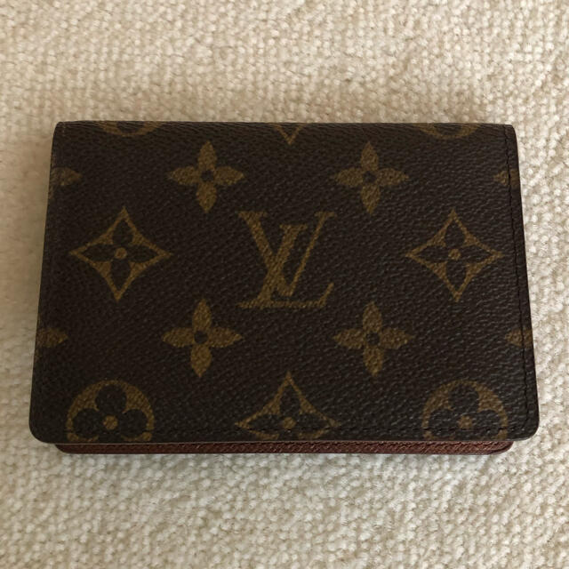 LOUIS VUITTON(ルイヴィトン)のLOUIS VUITTON パスケース　定期入れ レディースのファッション小物(名刺入れ/定期入れ)の商品写真