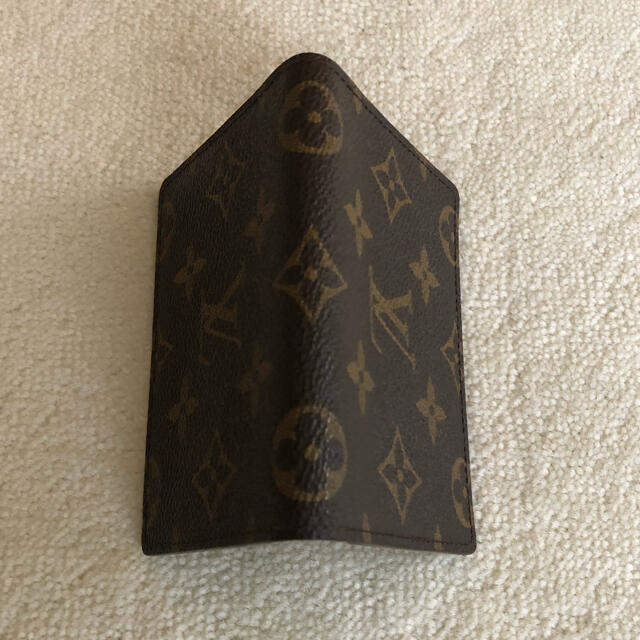 LOUIS VUITTON(ルイヴィトン)のLOUIS VUITTON パスケース　定期入れ レディースのファッション小物(名刺入れ/定期入れ)の商品写真