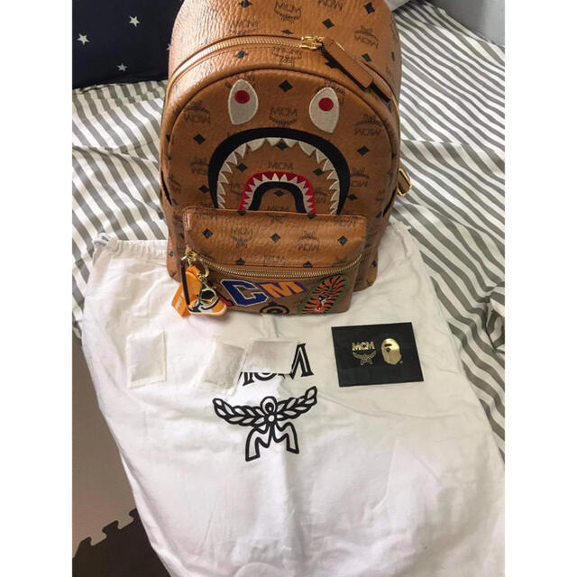 ベイプバッグ　BAPE x MCM Shark bag