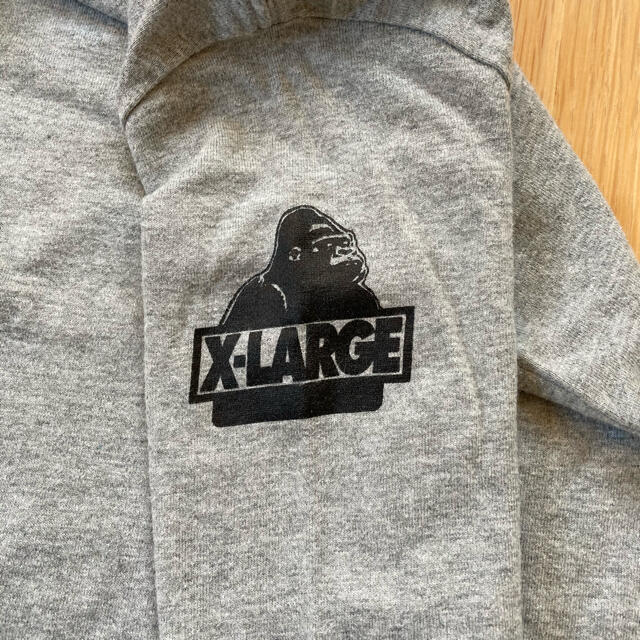 XLARGE(エクストララージ)のＸＬＡＲＧＥ　ロンＴ　１００サイズ キッズ/ベビー/マタニティのキッズ服男の子用(90cm~)(Tシャツ/カットソー)の商品写真