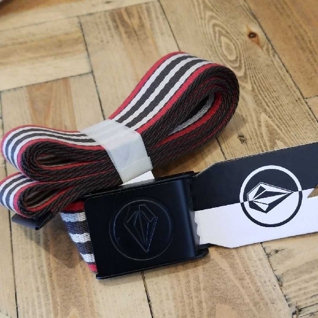 volcom(ボルコム)の(送料込)　VOLCOM　ｶﾞﾁｬﾍﾞﾙﾄ　 メンズのファッション小物(ベルト)の商品写真