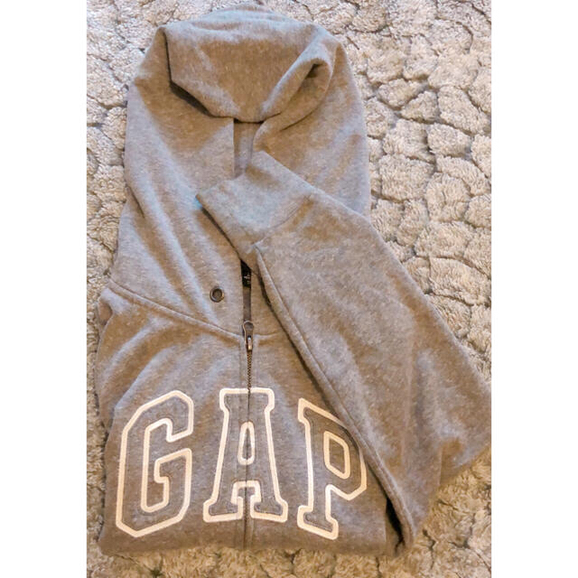 GAP(ギャップ)の値下げ クローゼット整理!GAP ロゴ ジップ パーカー 定番 グレー Sサイズ レディースのトップス(パーカー)の商品写真